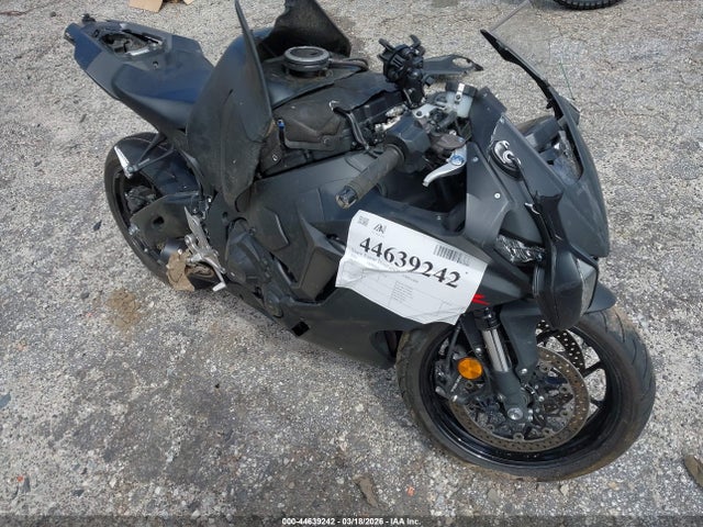 44639242 :رقم المزاد ، JH2SC7757MK400312 vin ، 2021 Honda Cbr1000 Ra مزاد بيع
