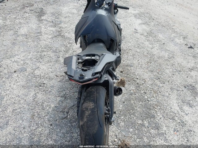 44639242 :رقم المزاد ، JH2SC7757MK400312 vin ، 2021 Honda Cbr1000 Ra مزاد بيع