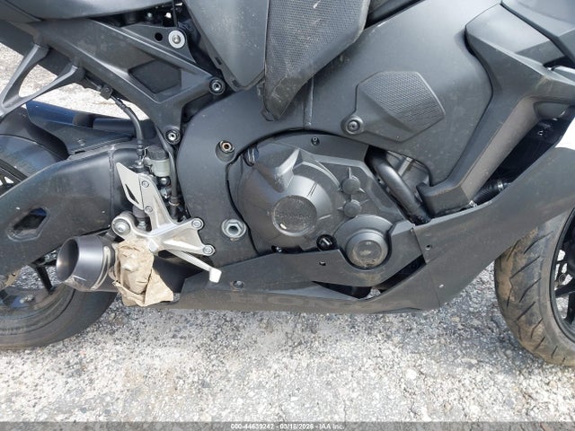 44639242 :رقم المزاد ، JH2SC7757MK400312 vin ، 2021 Honda Cbr1000 Ra مزاد بيع