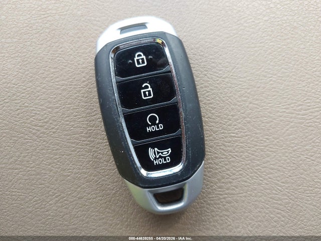 44639255 :رقم المزاد ، KMHRC8A36NU186032 vin ، 2022 Hyundai Venue Limited مزاد بيع
