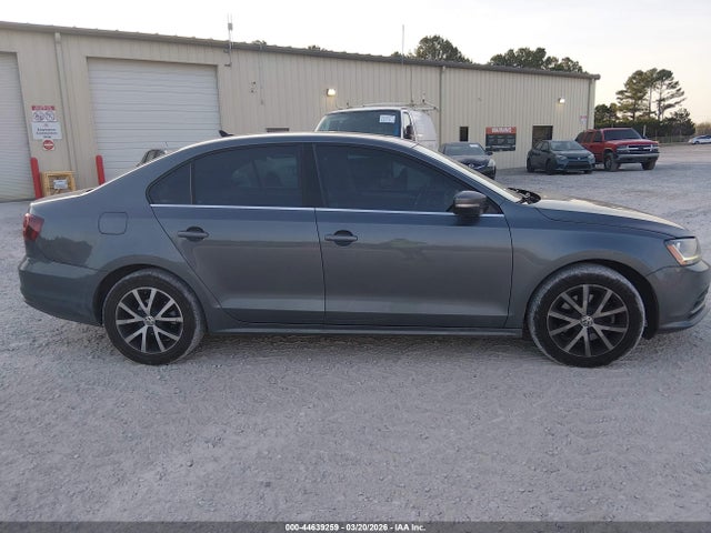 3VWDB7AJ7HM235738 Volkswagen Jetta 1.4t Se