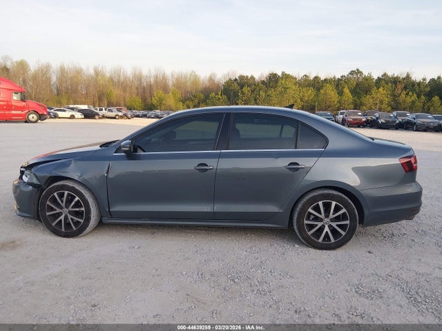 3VWDB7AJ7HM235738 Volkswagen Jetta 1.4t Se