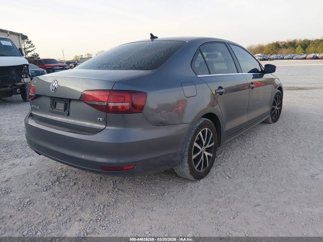3VWDB7AJ7HM235738 Volkswagen Jetta 1.4t Se
