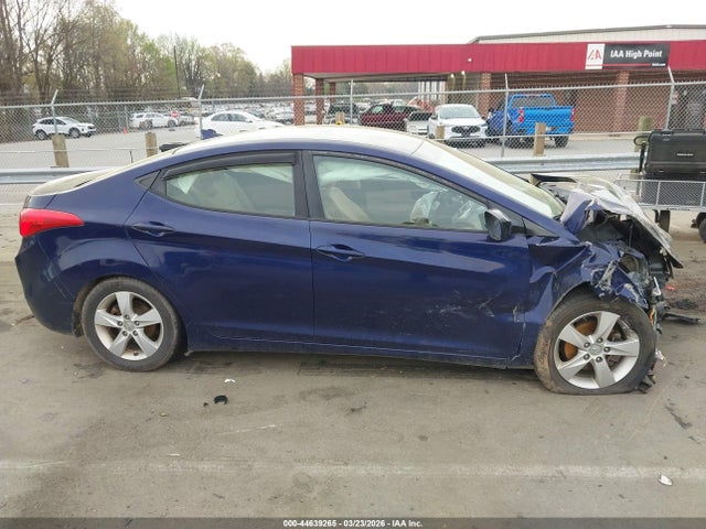 2013 Hyundai Elantra Gls მანქანა იყიდება აუქციონზე, vin: 5NPDH4AE9DH288606, აუქციონის ნომერი: 44639265
