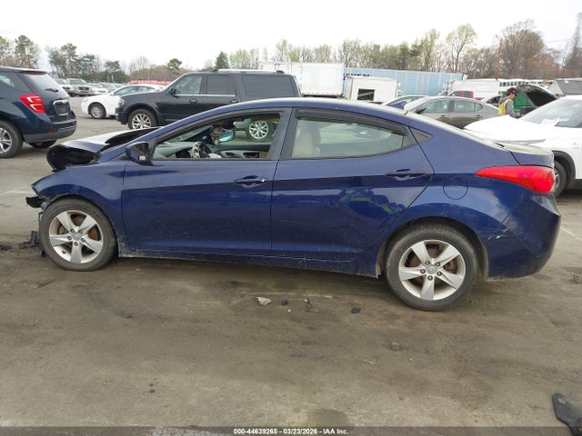 2013 Hyundai Elantra Gls მანქანა იყიდება აუქციონზე, vin: 5NPDH4AE9DH288606, აუქციონის ნომერი: 44639265