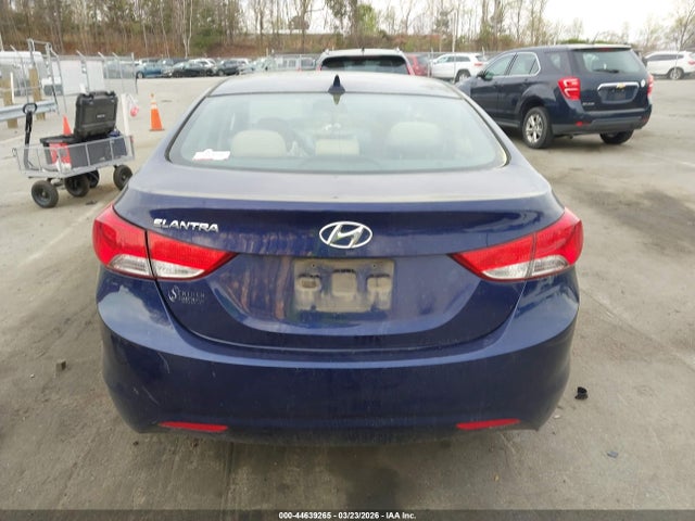 2013 Hyundai Elantra Gls მანქანა იყიდება აუქციონზე, vin: 5NPDH4AE9DH288606, აუქციონის ნომერი: 44639265