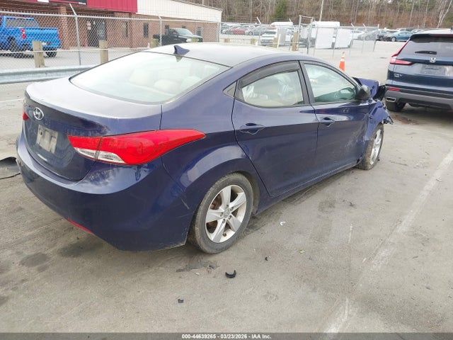 2013 Hyundai Elantra Gls მანქანა იყიდება აუქციონზე, vin: 5NPDH4AE9DH288606, აუქციონის ნომერი: 44639265
