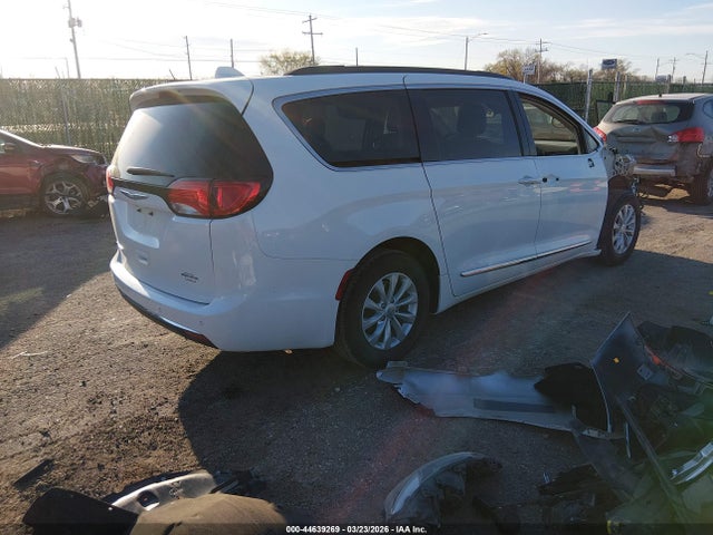 Chrysler Pacifica Touring-l 2017 2C4RC1BG0HR540450 Image 4