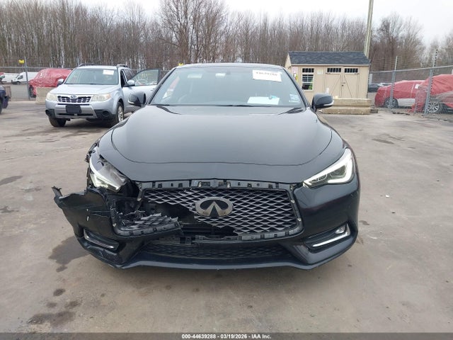 44639288 :رقم المزاد ، JN1FV7EL2HM701282 vin ، 2017 Infiniti Q60 3.0t Red Sport 400 مزاد بيع