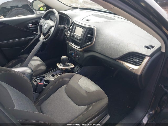44639352 :رقم المزاد ، 1C4PJLAB1EW112419 vin ، 2014 Jeep Cherokee Sport مزاد بيع
