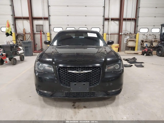 2021 Chrysler 300 300s მანქანა იყიდება აუქციონზე, vin: 2C3CCABG2MH532974, აუქციონის ნომერი: 44639355