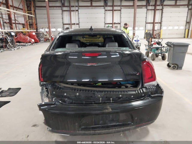 2021 Chrysler 300 300s მანქანა იყიდება აუქციონზე, vin: 2C3CCABG2MH532974, აუქციონის ნომერი: 44639355