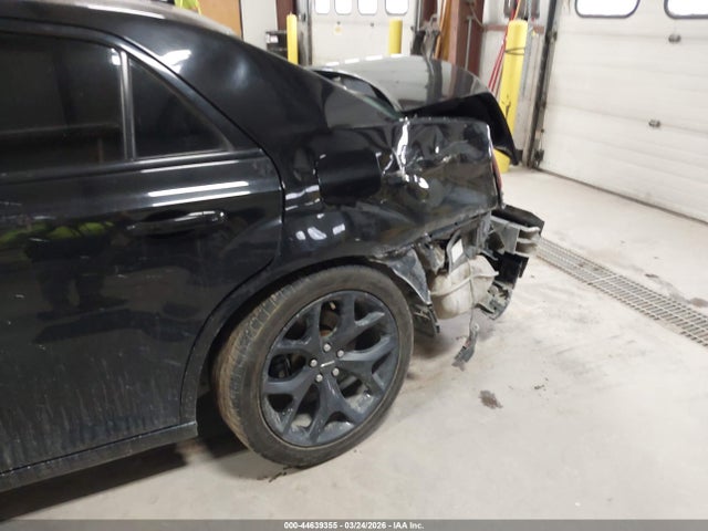 2021 Chrysler 300 300s მანქანა იყიდება აუქციონზე, vin: 2C3CCABG2MH532974, აუქციონის ნომერი: 44639355