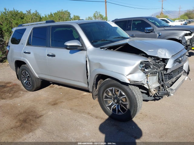 Toyota 4RUNNER SR5 2023 JTEEU5JR3P5285452 main image