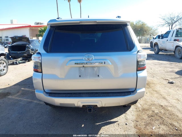 Toyota 4RUNNER SR5 2023 JTEEU5JR3P5285452 Image 17