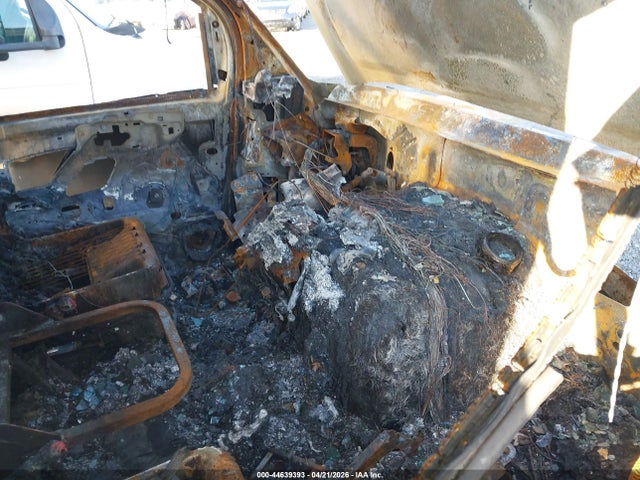 44639393 :رقم المزاد ، 1GDY7RFP6M1304534 vin ، 2021 Gmc Savana Cutaway Work Van مزاد بيع