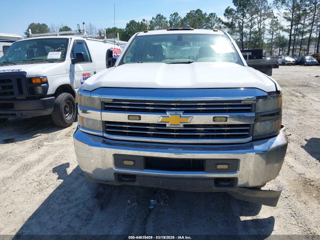 44639409 :رقم المزاد ، 1GB4CYCG7FF145482 vin ، 2015 Chevrolet Silverado 3500hd Chassis Wt مزاد بيع