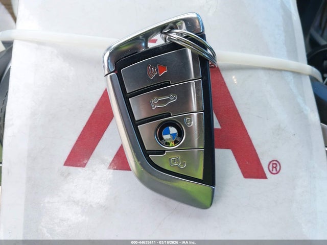 2019 BMW 740I WBA7E4C53KGV28380 Photo 10