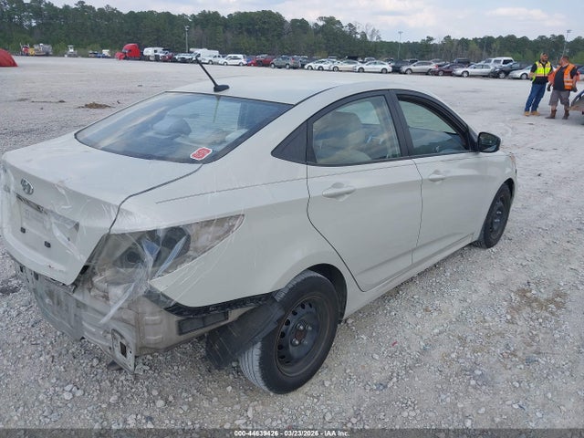 44639426 :رقم المزاد ، KMHCT4AE5FU867025 vin ، 2015 Hyundai Accent Gls مزاد بيع