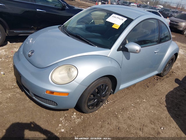 Продажа на аукционе авто 2010 Volkswagen New Beetle 2.5l Final Edition, vin: 3VWPW3AG1AM015323, номер лота: 44639428