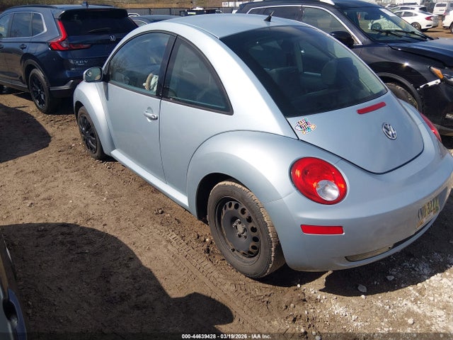 Продажа на аукционе авто 2010 Volkswagen New Beetle 2.5l Final Edition, vin: 3VWPW3AG1AM015323, номер лота: 44639428