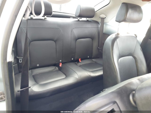 Продажа на аукционе авто 2010 Volkswagen New Beetle 2.5l Final Edition, vin: 3VWPW3AG1AM015323, номер лота: 44639428