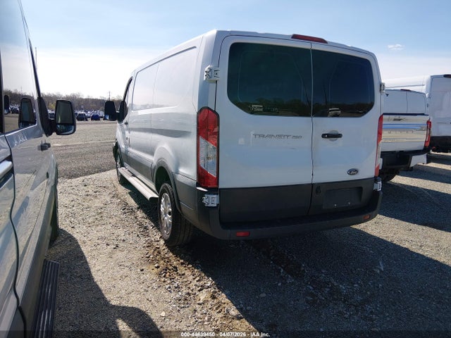 2018 Ford Transit-250 მანქანა იყიდება აუქციონზე, vin: 1FTYR1YM5JKB17102, აუქციონის ნომერი: 44639450