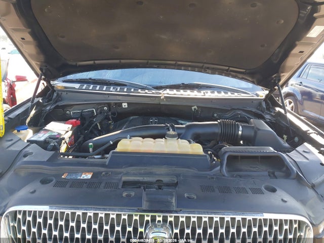 44639451 :رقم المزاد ، 5LMJJ2LT4JEL10183 vin ، 2018 Lincoln Navigator Reserve مزاد بيع