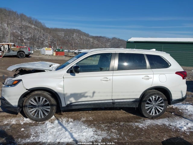 Продаж на аукціоні авто 2020 Mitsubishi Outlander Es 2.4 S-awc, vin: JA4AZ3A35LZ045658, номер лоту: 44639489