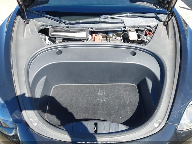 2022 Tesla Model 3 Rear-wheel Drive მანქანა იყიდება აუქციონზე, vin: 5YJ3E1EA0NF137714, აუქციონის ნომერი: 44639499