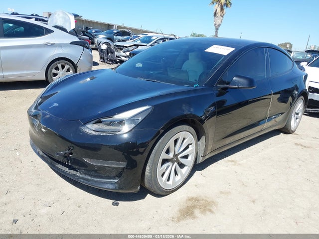 2022 Tesla Model 3 Rear-wheel Drive მანქანა იყიდება აუქციონზე, vin: 5YJ3E1EA0NF137714, აუქციონის ნომერი: 44639499