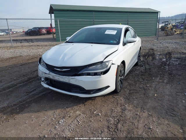 Aukcja sprzedaży 2015 Chrysler 200 S, vin: 1C3CCCBB7FN725230, numer aukcji: 44639503