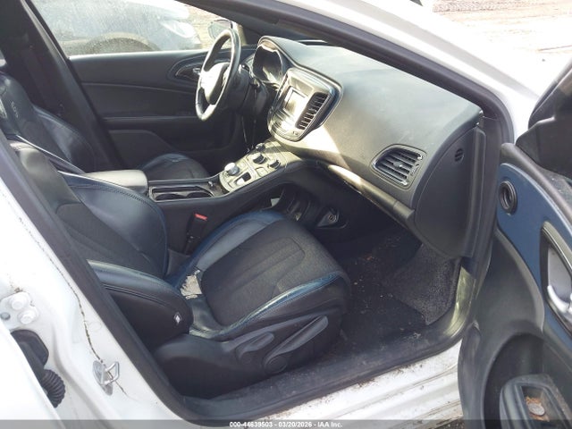Aukcja sprzedaży 2015 Chrysler 200 S, vin: 1C3CCCBB7FN725230, numer aukcji: 44639503