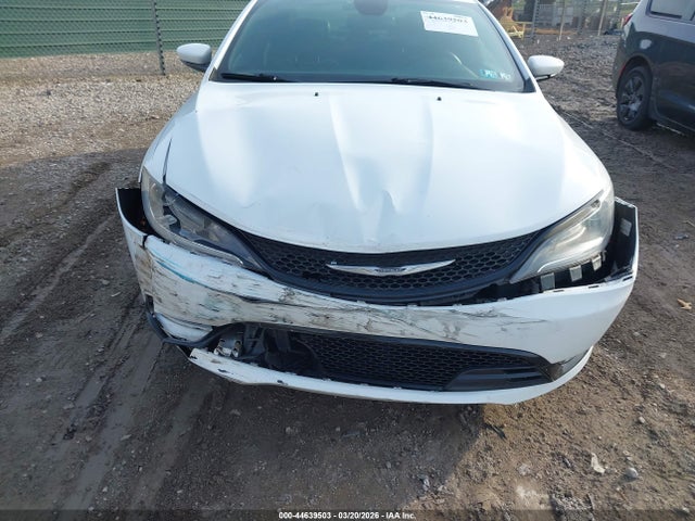 Aukcja sprzedaży 2015 Chrysler 200 S, vin: 1C3CCCBB7FN725230, numer aukcji: 44639503
