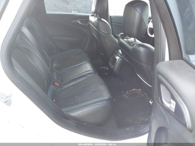 Aukcja sprzedaży 2015 Chrysler 200 S, vin: 1C3CCCBB7FN725230, numer aukcji: 44639503