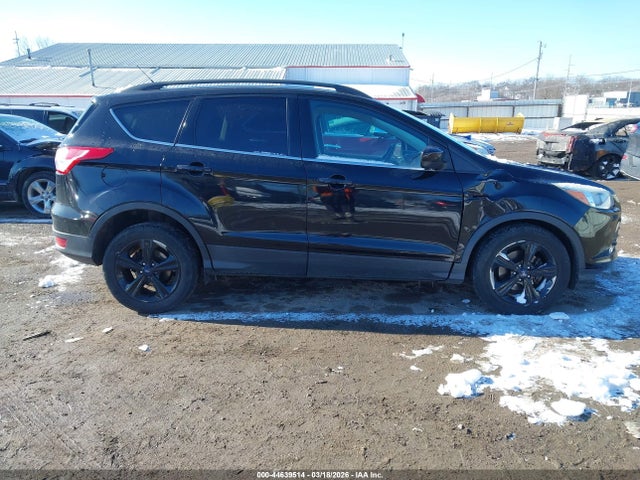 1FMCU0GX7GUC39676 Ford ESCAPE SE