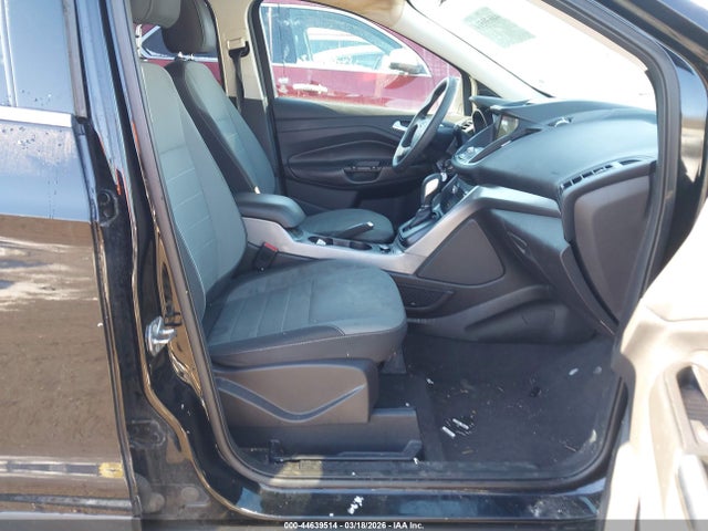 1FMCU0GX7GUC39676 Ford ESCAPE SE