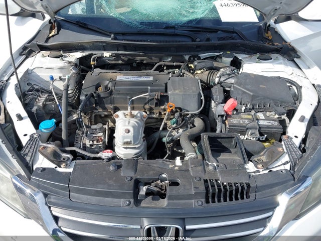 44639590 :رقم المزاد ، 1HGCR2F31FA077741 vin ، 2015 Honda Accord Lx مزاد بيع