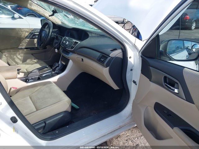 44639590 :رقم المزاد ، 1HGCR2F31FA077741 vin ، 2015 Honda Accord Lx مزاد بيع
