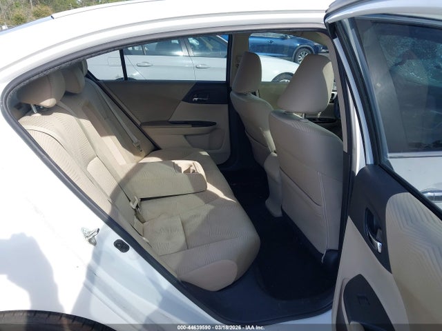 44639590 :رقم المزاد ، 1HGCR2F31FA077741 vin ، 2015 Honda Accord Lx مزاد بيع