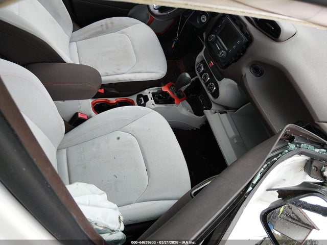 Продажа на аукционе авто 2015 Jeep Renegade Latitude, vin: ZACCJABT7FPB39228, номер лота: 44639603