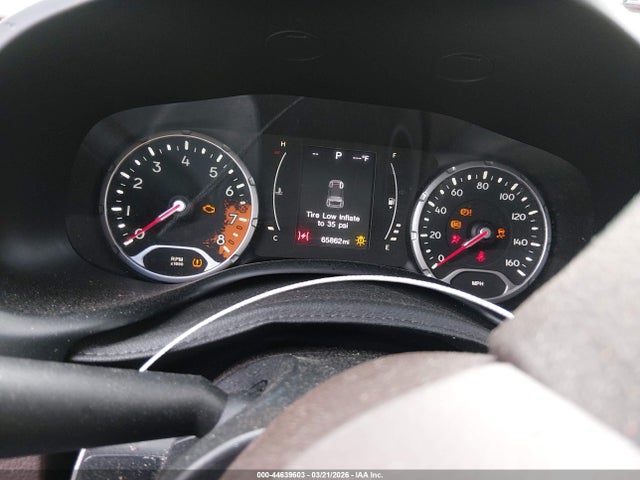 Продажа на аукционе авто 2015 Jeep Renegade Latitude, vin: ZACCJABT7FPB39228, номер лота: 44639603