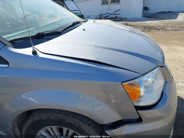 44639612 :رقم المزاد ، 2C4RC1CG4FR673661 vin ، 2015 Chrysler Town & Country Touring-l مزاد بيع