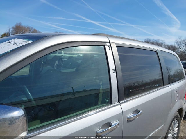 44639612 :رقم المزاد ، 2C4RC1CG4FR673661 vin ، 2015 Chrysler Town & Country Touring-l مزاد بيع