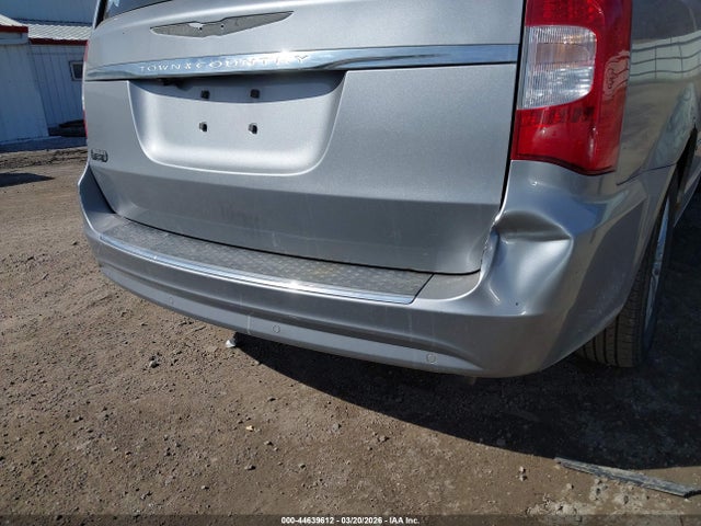 44639612 :رقم المزاد ، 2C4RC1CG4FR673661 vin ، 2015 Chrysler Town & Country Touring-l مزاد بيع