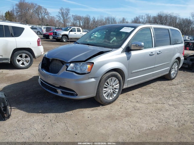 44639612 :رقم المزاد ، 2C4RC1CG4FR673661 vin ، 2015 Chrysler Town & Country Touring-l مزاد بيع