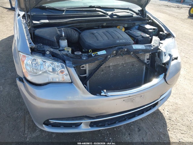 44639612 :رقم المزاد ، 2C4RC1CG4FR673661 vin ، 2015 Chrysler Town & Country Touring-l مزاد بيع