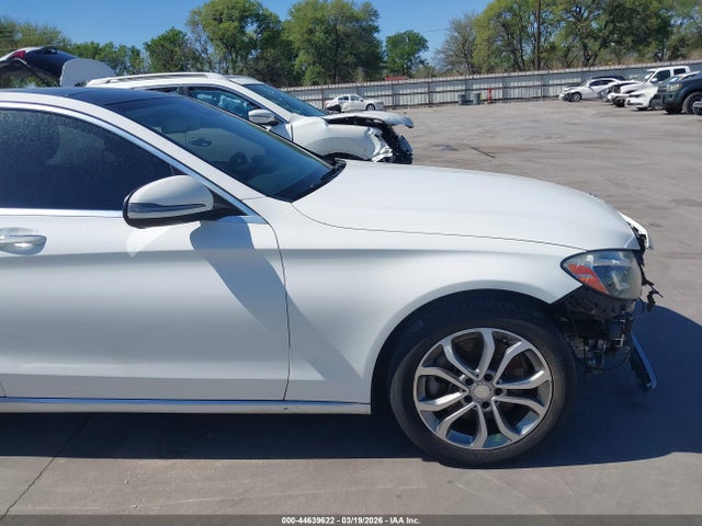 44639622 :رقم المزاد ، 55SWF4KB8GU139544 vin ، 2016 Mercedes-benz C 300 4matic مزاد بيع
