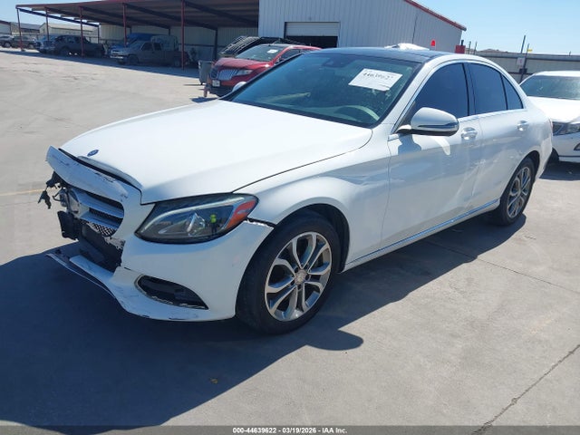 44639622 :رقم المزاد ، 55SWF4KB8GU139544 vin ، 2016 Mercedes-benz C 300 4matic مزاد بيع
