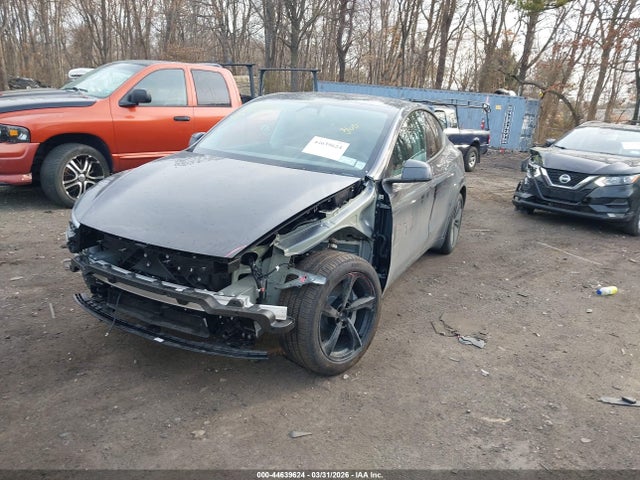 Продажа на аукционе авто 2026 Tesla Model Y Premium Rear-wheel Drive/standard Rear-wheel Drive, vin: 7SAYGDED2TA472384, номер лота: 44639624